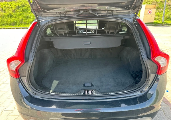 Volvo V60 cena 46500 przebieg: 260000, rok produkcji 2014 z Olsztyn małe 232